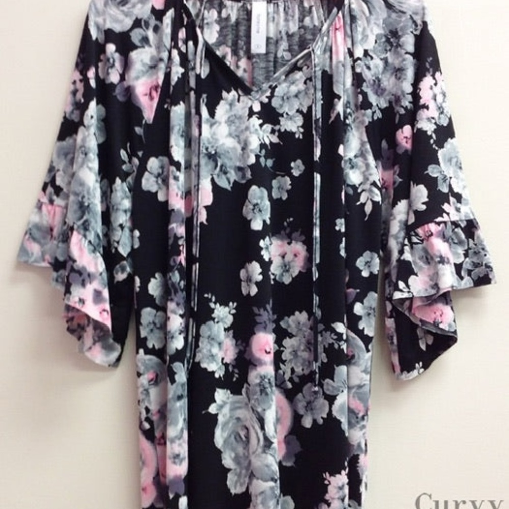 Short sleeve floral- HoneyMe